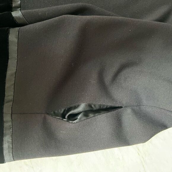 BCBGMaxAzria shift dress with velvet and silk trim and pockets size M - Picture 8 of 8